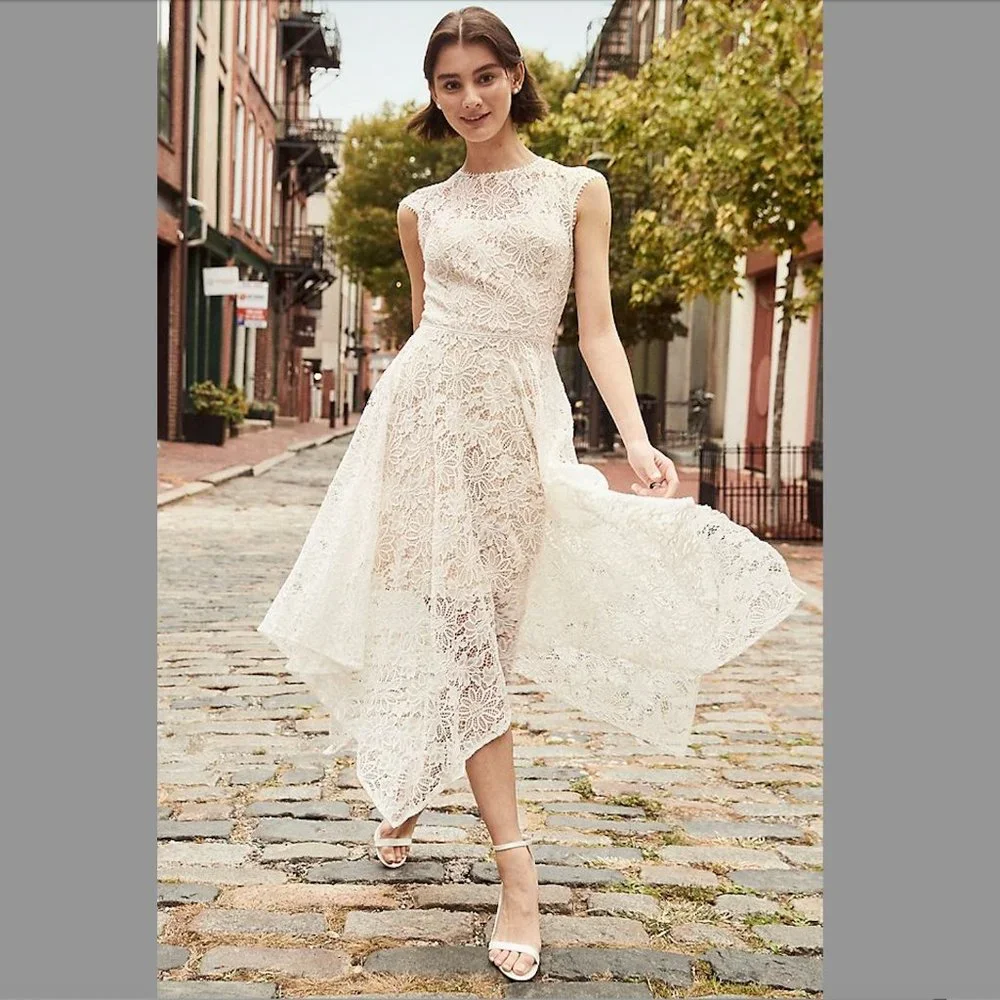 David's Bridal Cream Lace Wedding Dress - Picture 3 of 6